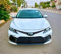 تۆیۆتا کامری